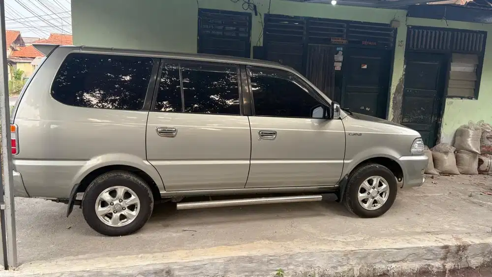 Toyota Kijang 2003 Bensin