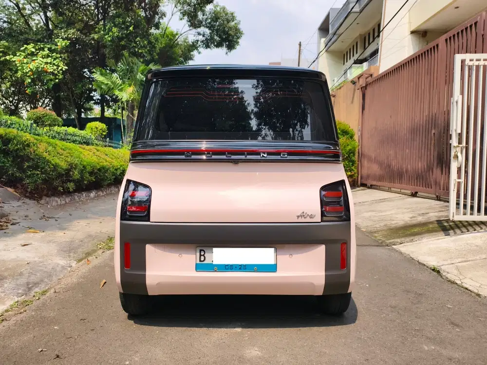 Wuling Air EV LR Pro 2023 Pink, Low KM