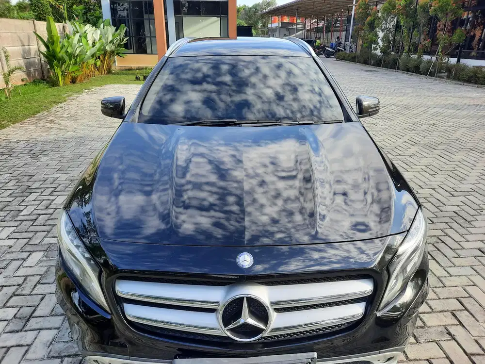 Mercedes-Benz GLA200 2014 Hybrid