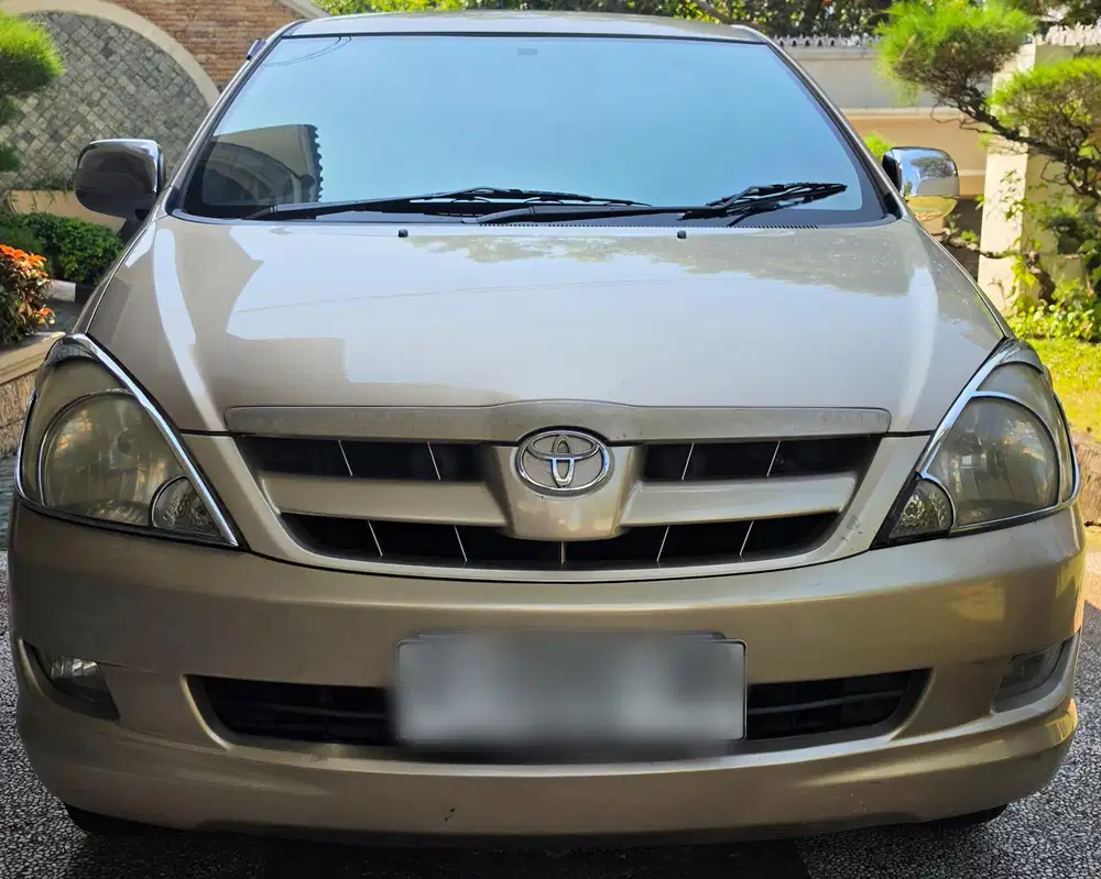 Toyota Kijang Innova 2006 Bensin