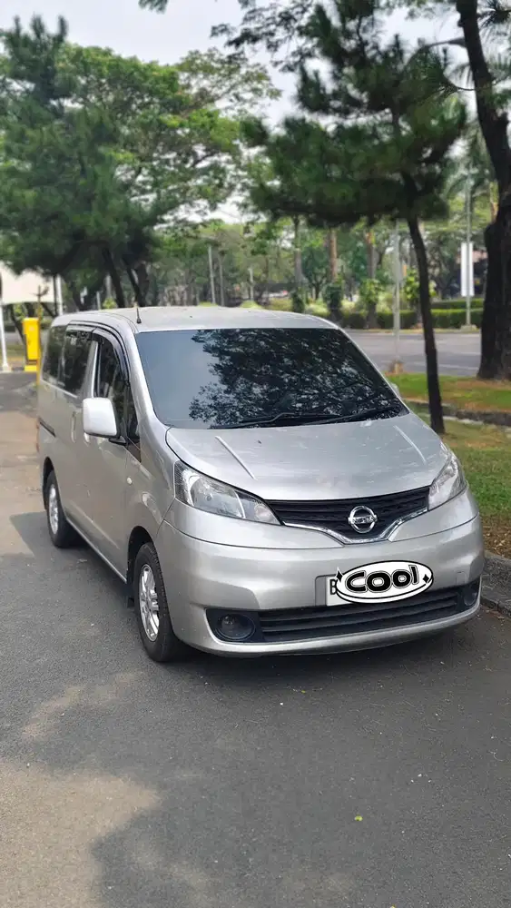 Nissan Evalia XV  2012 Matic ( TOLONG BACA DESKRIPSI DULU)