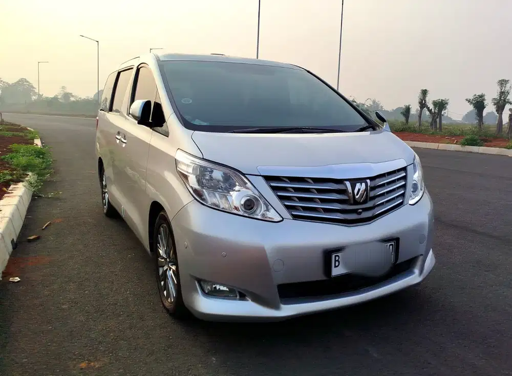 Toyota Alphard 2011 Bensin