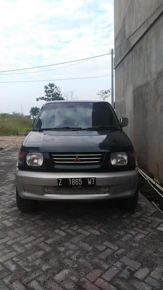 Mitsubishi Kuda 1999 Bensin
