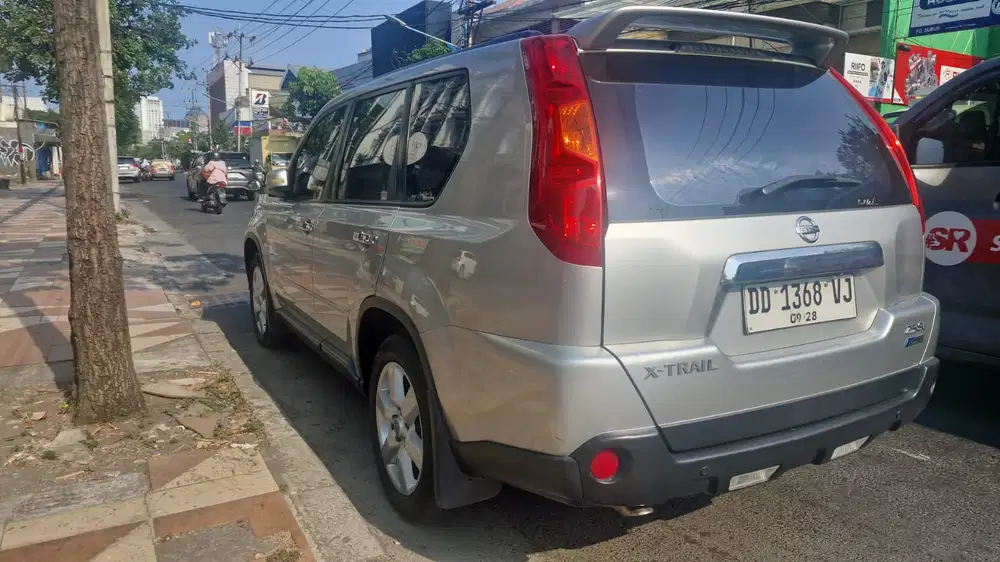 Nissan X-Trail 2011 Bensin