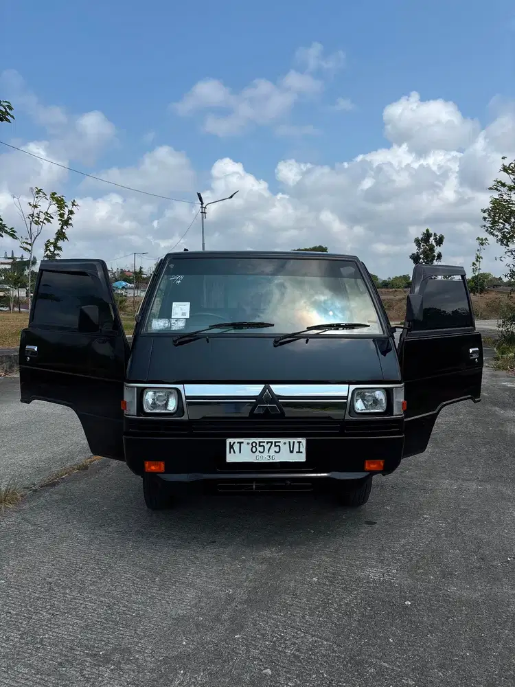 Mitsubishi L300 2025 Diesel