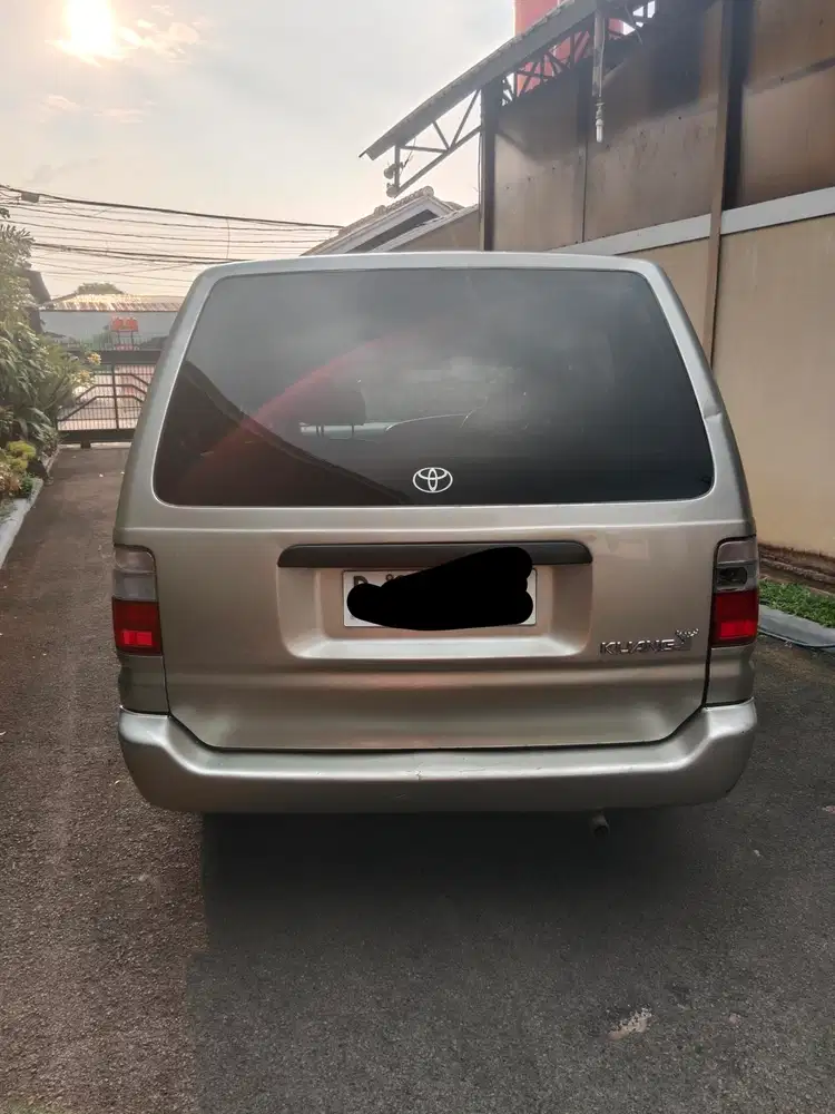 Toyota Kijang 2004 Bensin
