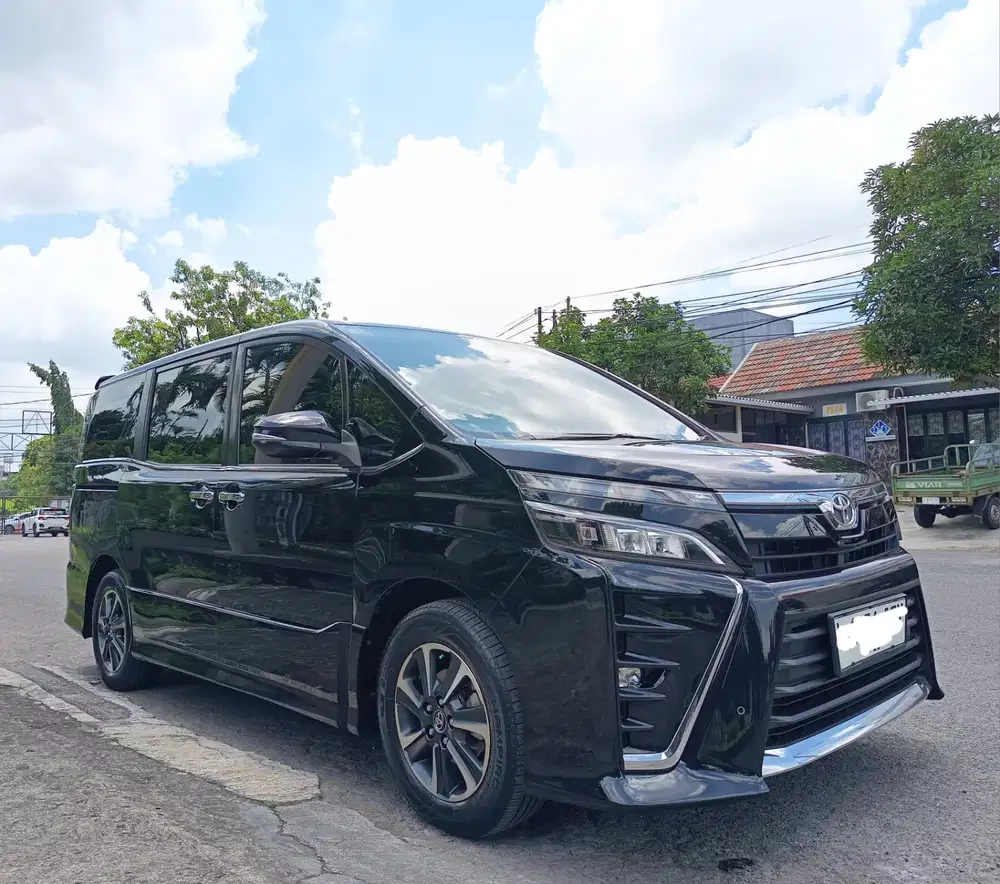 Toyota Voxy 2018 Bensin