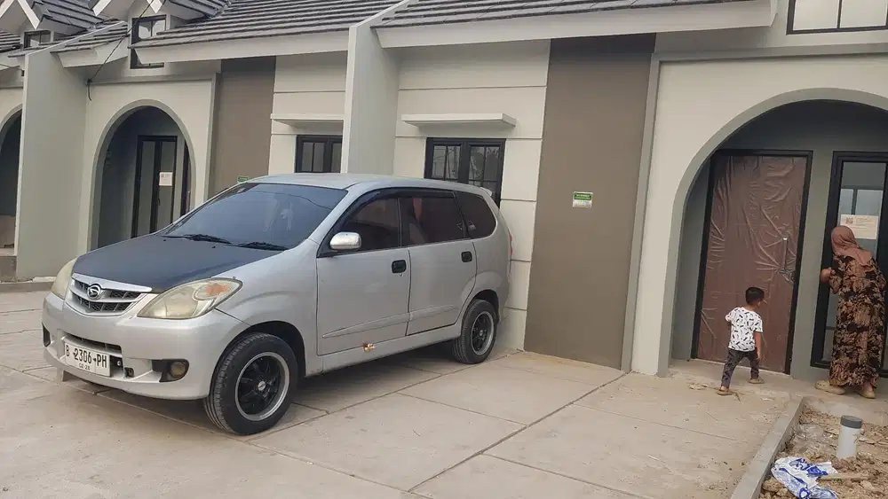 Daihatsu Xenia 2010 Bensin