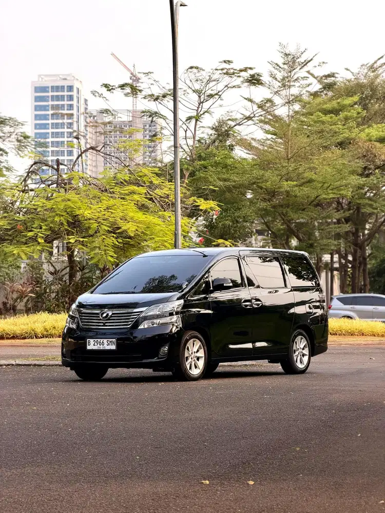 Toyota Vellfire 2011 Bensin