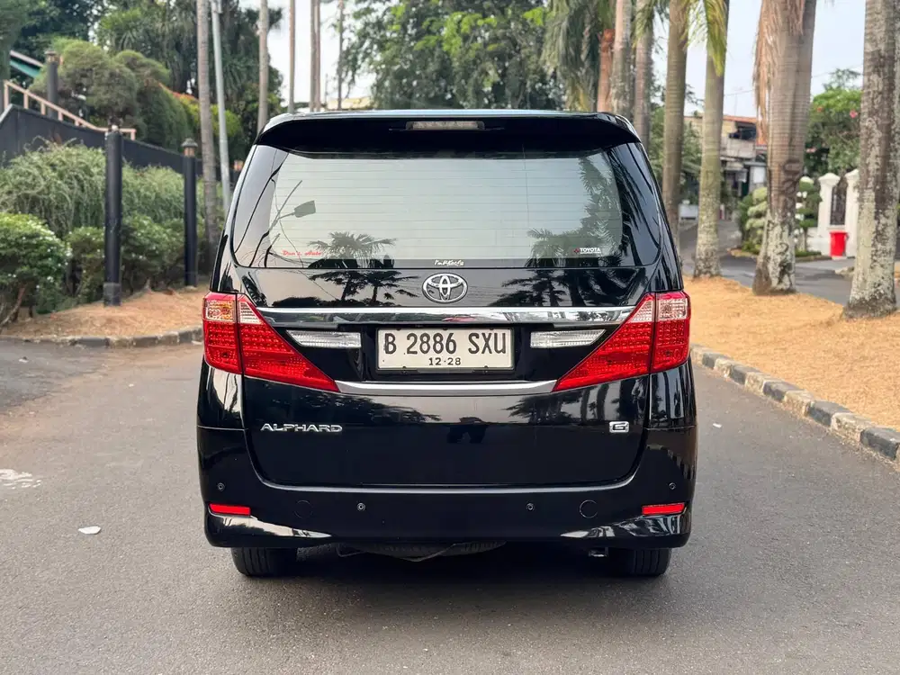 Toyota Alphard 2.5 G At 2012 Bensin