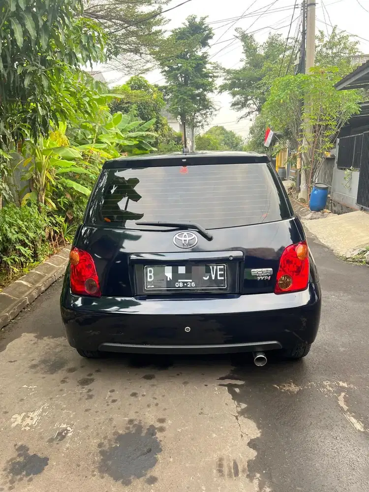 Toyota ist 2003 Bensin