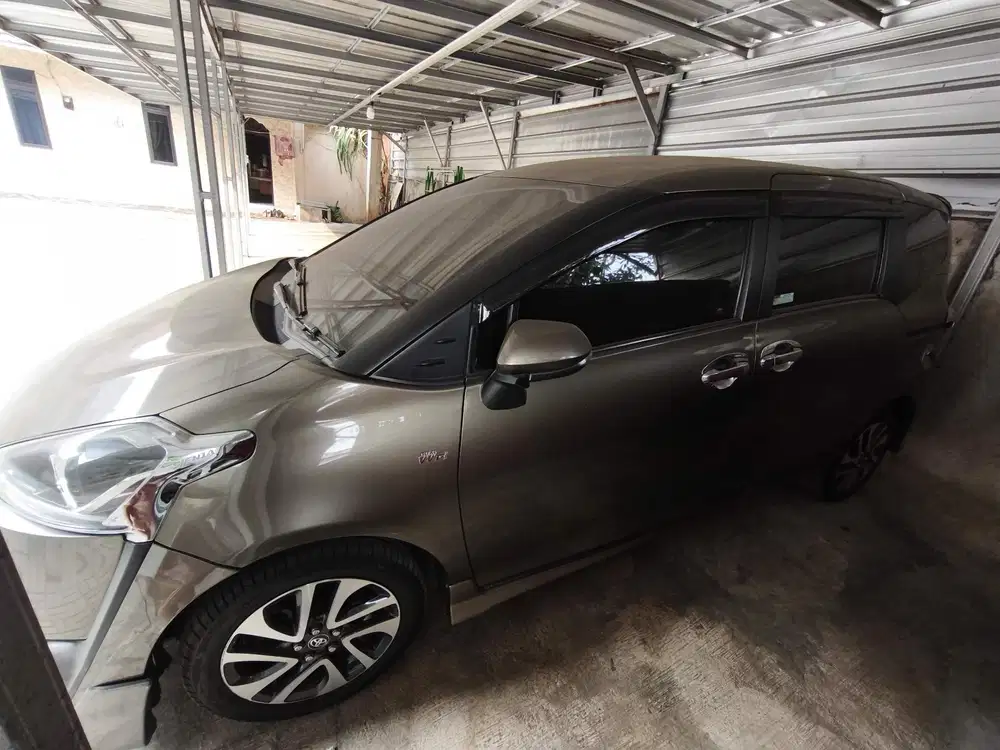 Toyota Sienta 2017 Bensin
