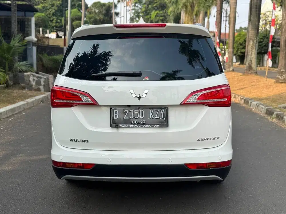 FIRSTHAND !!! Wuling Cortez 1.5 EX LUX  CVT 2022 PUTIH