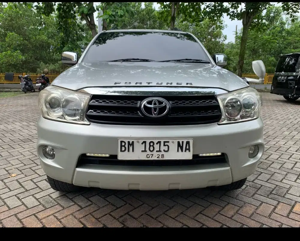 Toyota Fortuner 2009 Bensin