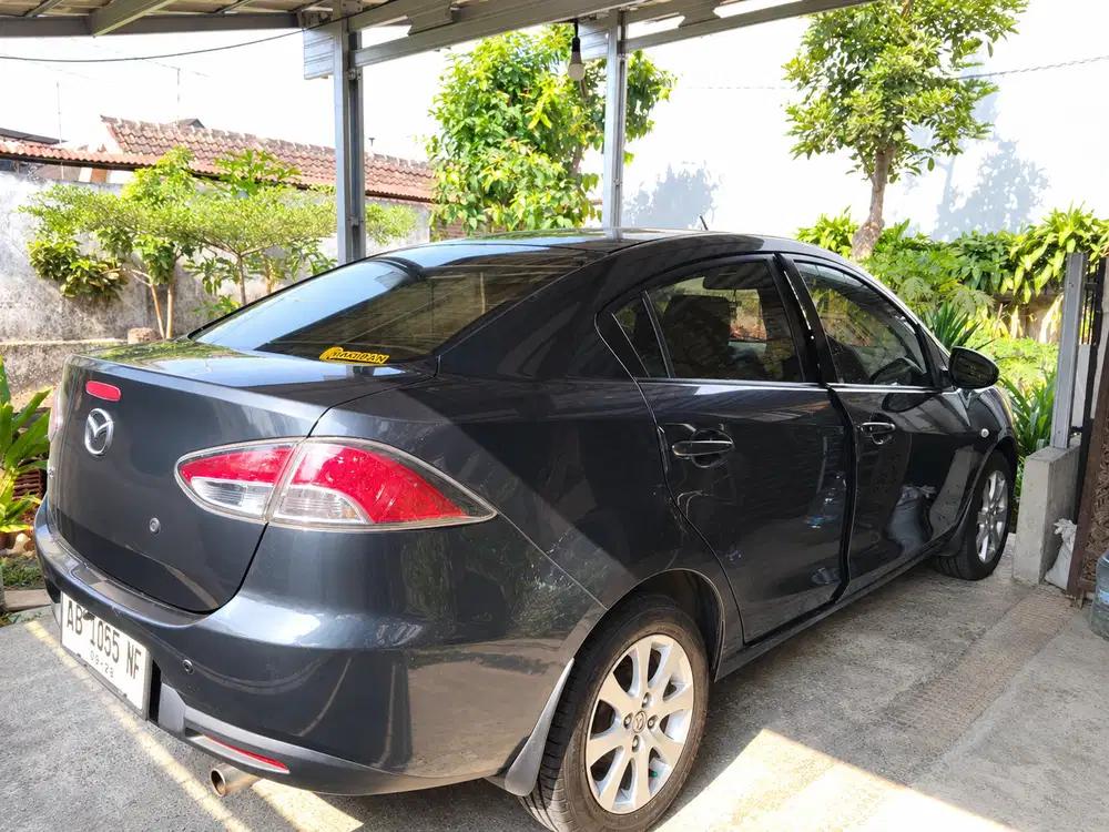 Mazda 2 2010 Bensin