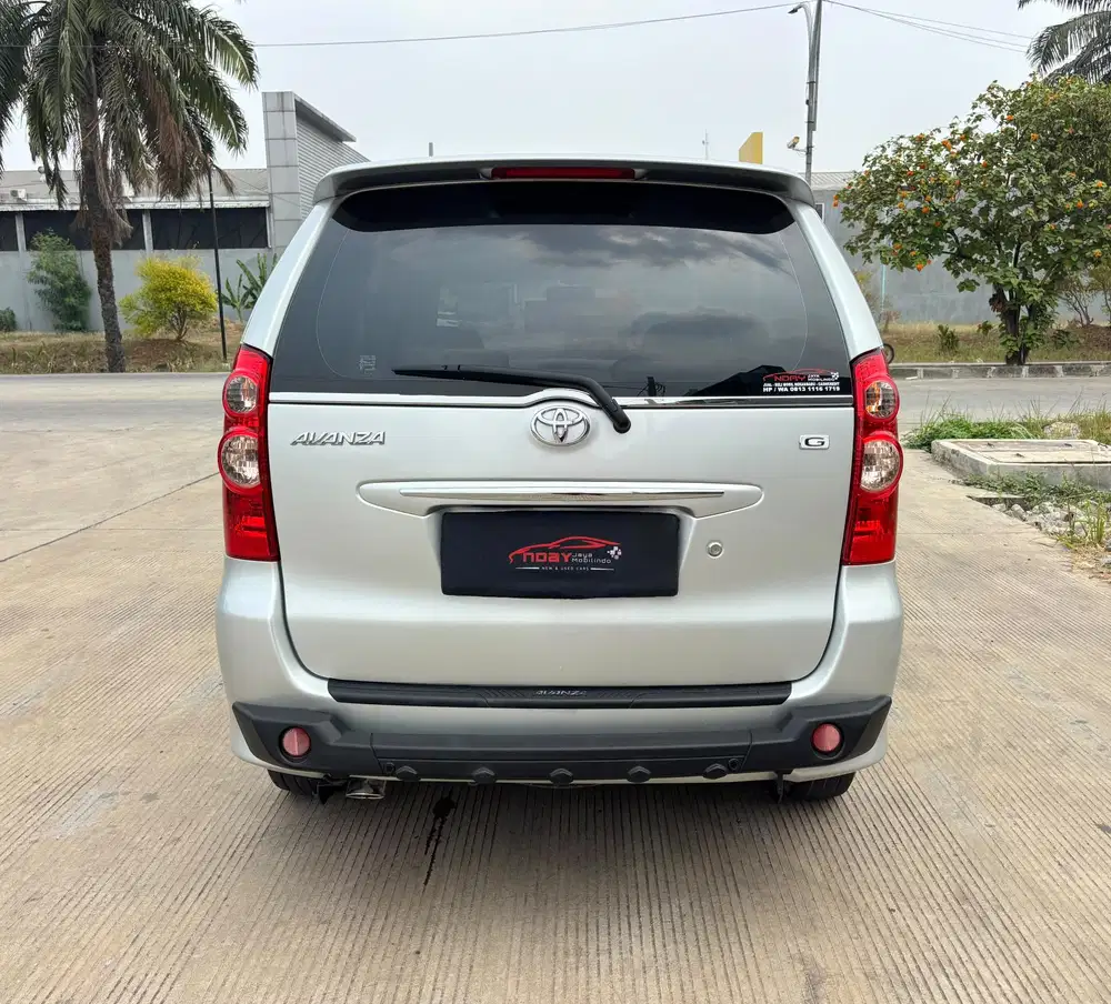 Toyota Avanza G manual 2011 bekas murah