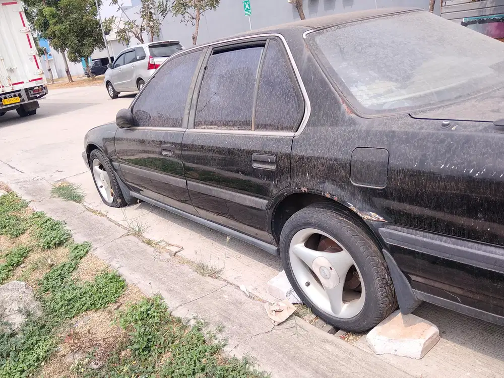 Honda Accord 1990 Bensin