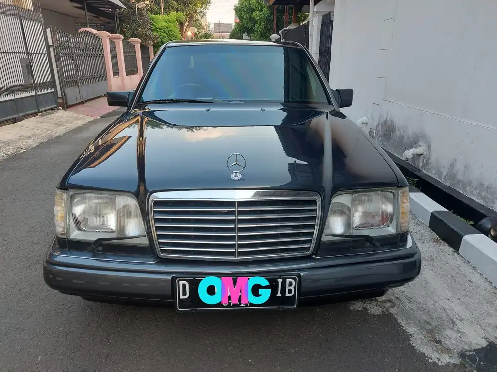 Mercedes-Benz E320 1995 Bensin