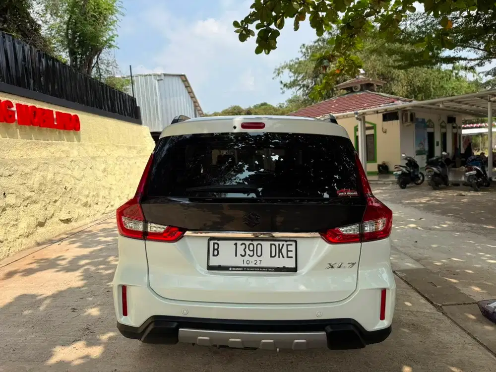 Suzuki XL7 Beta AT 2022 Bensin