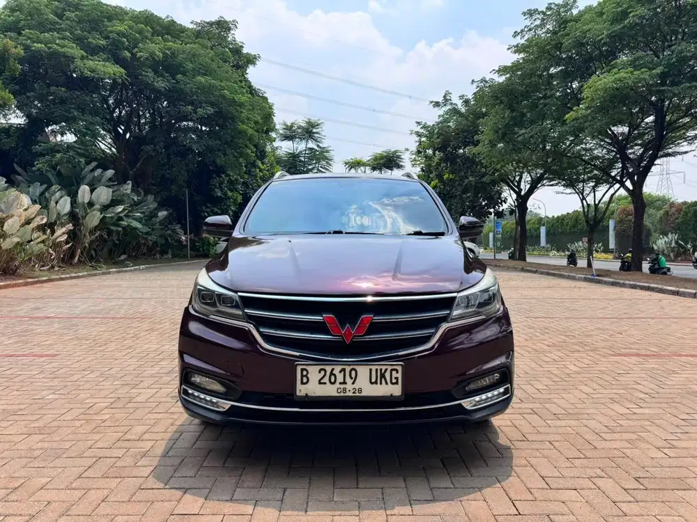 Wuling Cortez 1.8 L Lux AMT AT 2018 Bensin