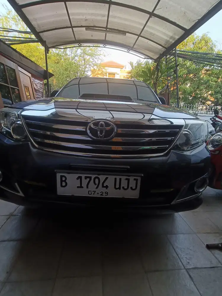Toyota Fortuner G AT 2014, Kondisi Prima, Pajak Panjang