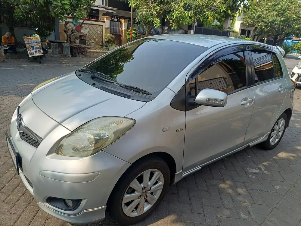 Toyota Yaris 2010 Bensin