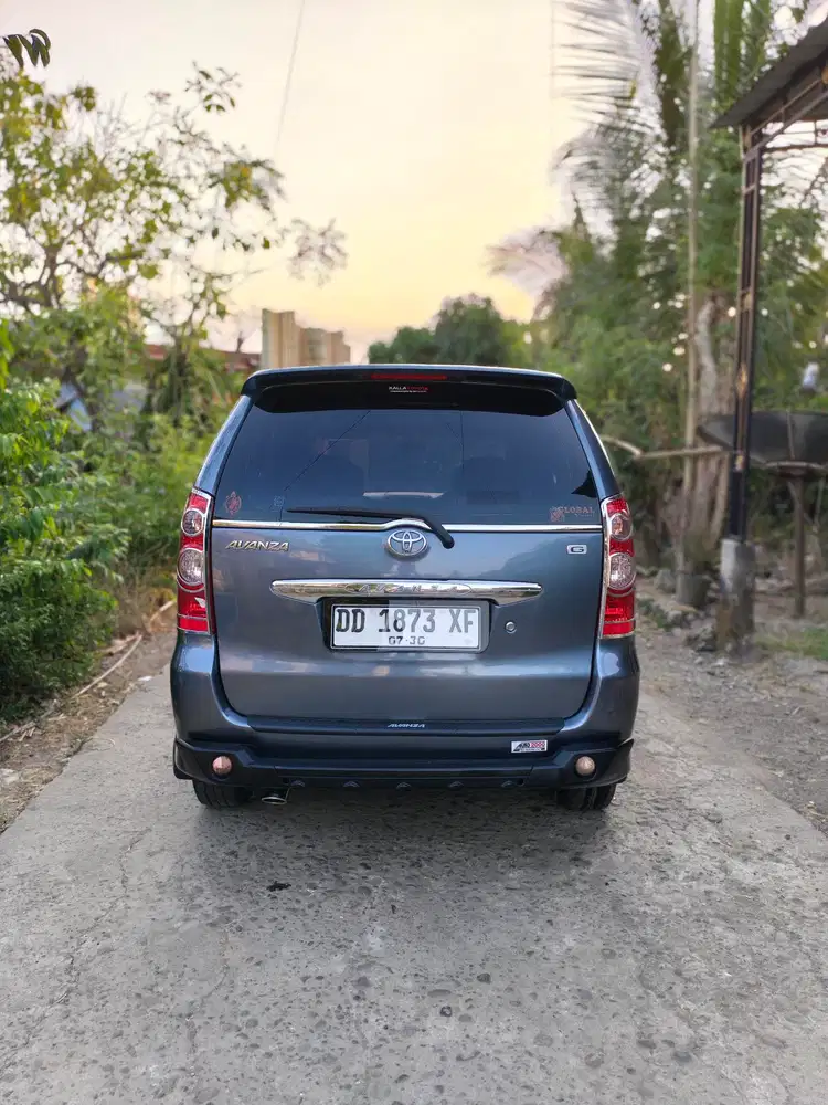 Toyota Avanza 2010 Bensin