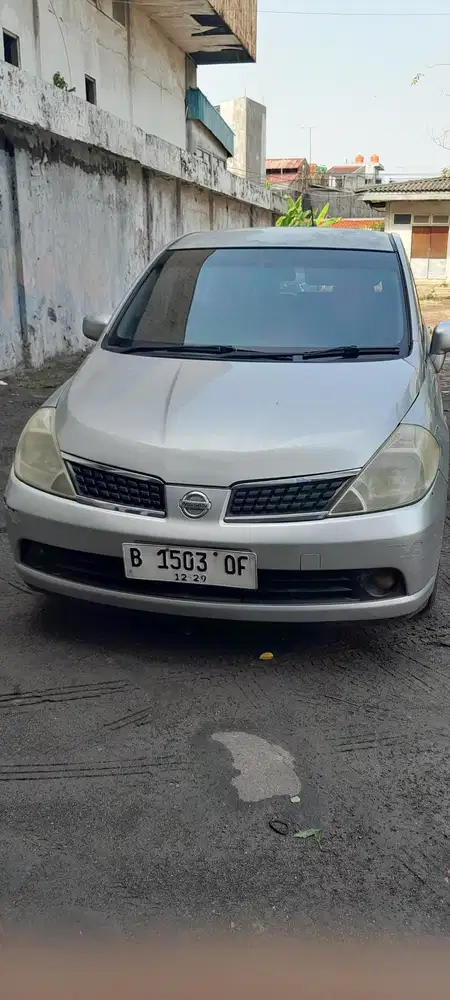 Nissan Latio 2006 Bensin