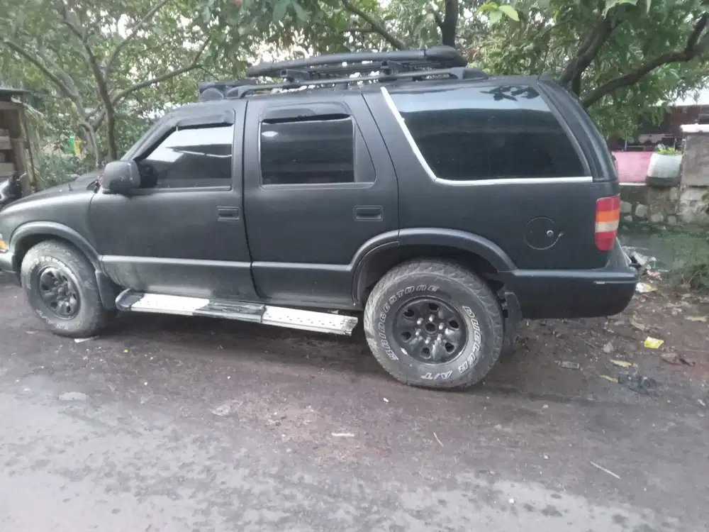 Opel Blazer 2000 Bensin