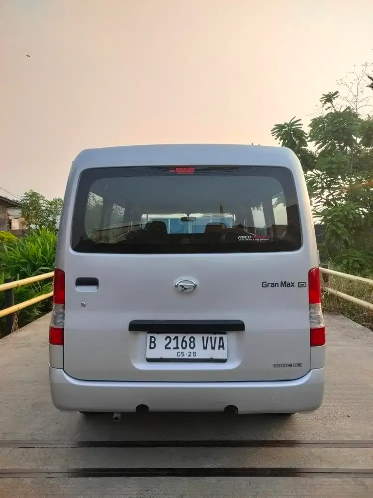 Daihatsu Gran max 2012 Bensin