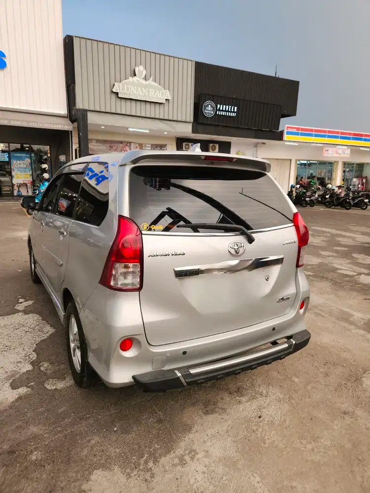 Toyota Avanza Veloz 2012 Bensin Antik