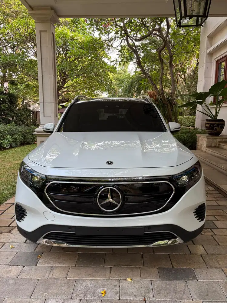 Mercedes-Benz EQB 250 2023 Listrik