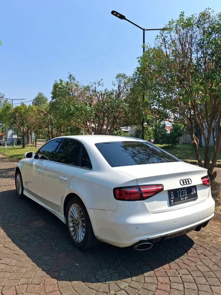 Audi A4 2013 Bensin