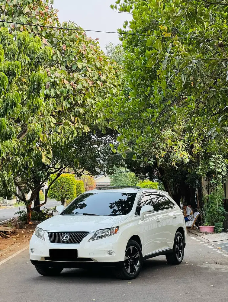 Lexus RX 270 2011 Siap Luar Kota