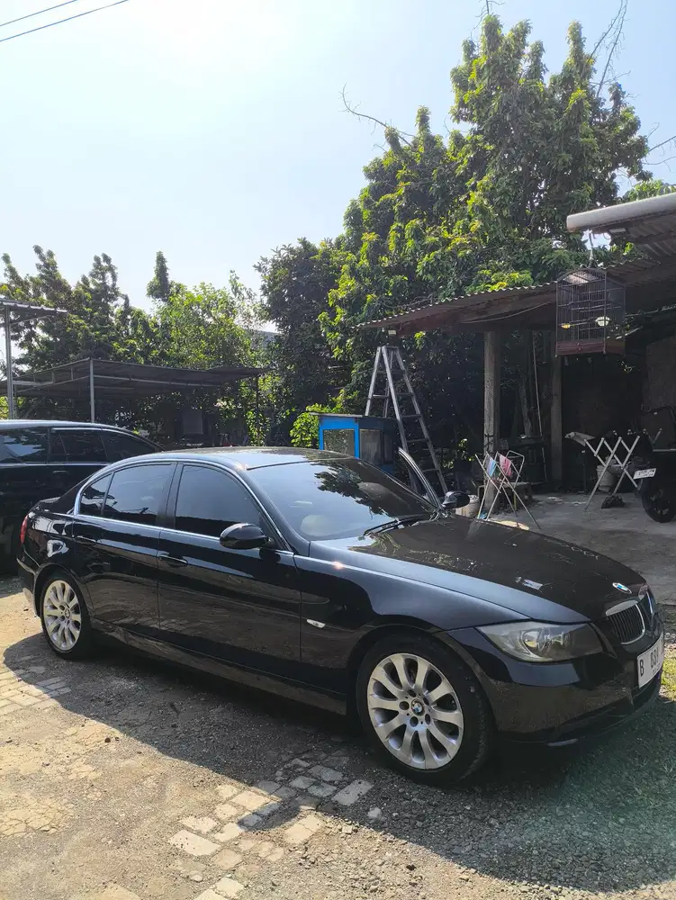 BMW 325i 2006 Bensin