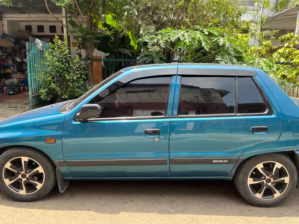 Daihatsu Charade 1994 Bensin