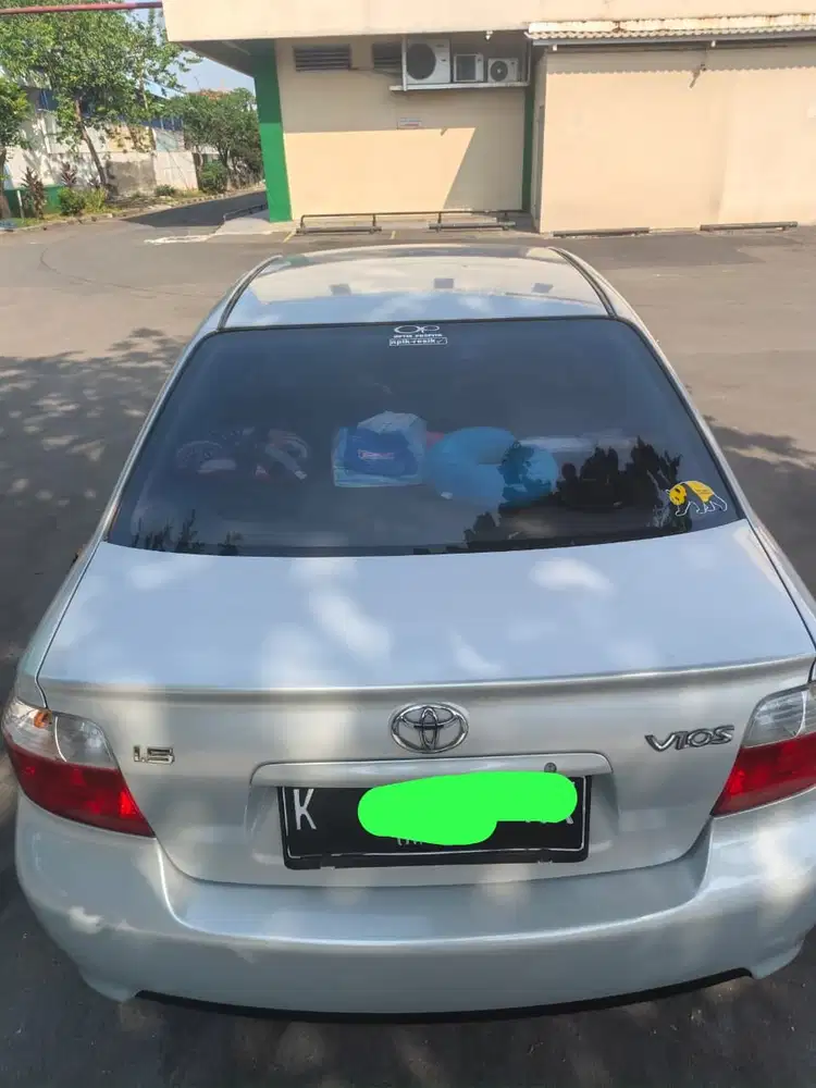 Toyota Limo 2004 (Gen 1) Silver