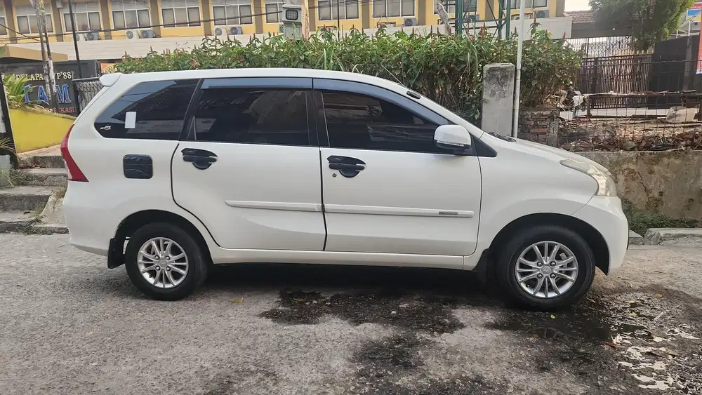 Daihatsu Xenia 2014 Bensin