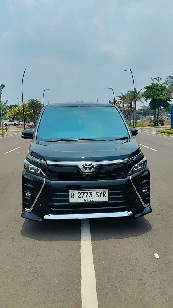 Toyota Voxy 2018 Bensin