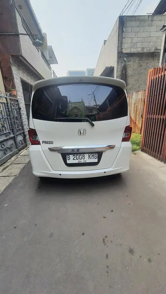Freed SD AC Doble 2013 (DP 5jt)