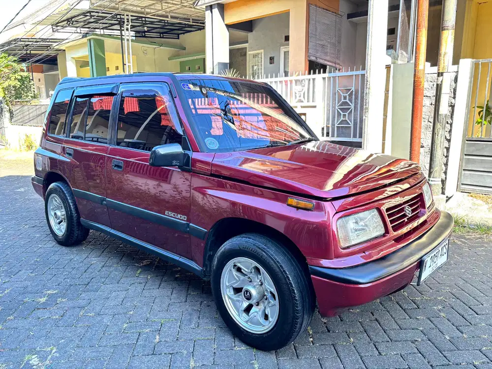 Suzuki Escudo 1996 Bensin