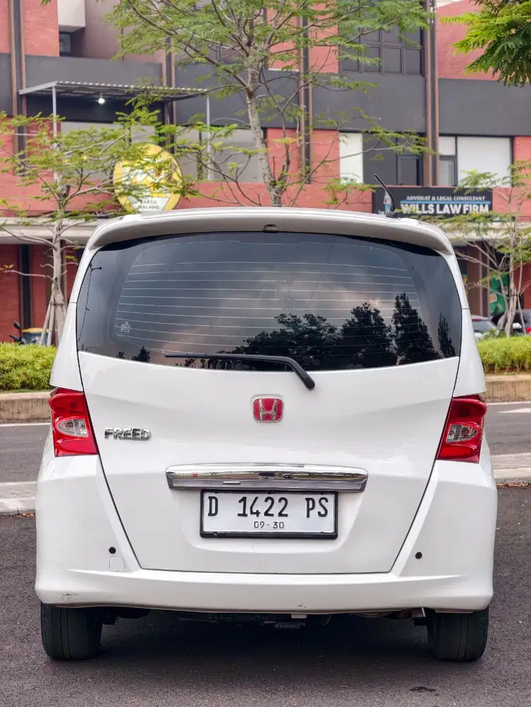 Honda Freed 2011 Bensin
