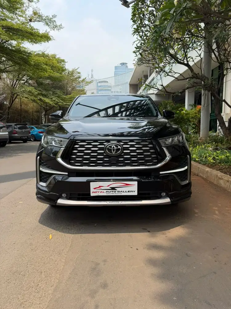 Toyota Kijang Innova 2023 Bensin