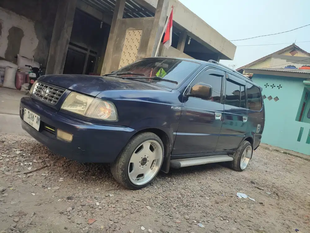 Toyota Kijang 2000 Bensin