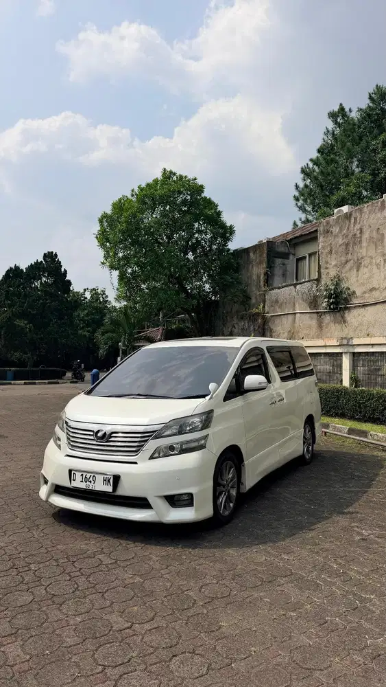 Toyota Vellfire 2011 Bensin