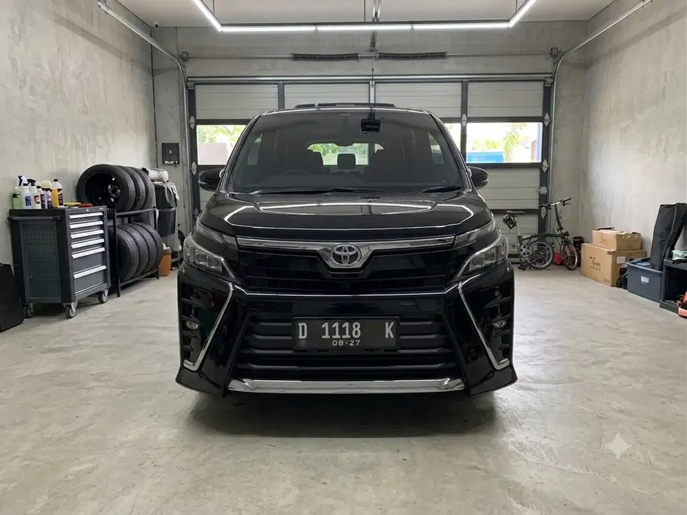 Toyota Voxy 2017 Bensin