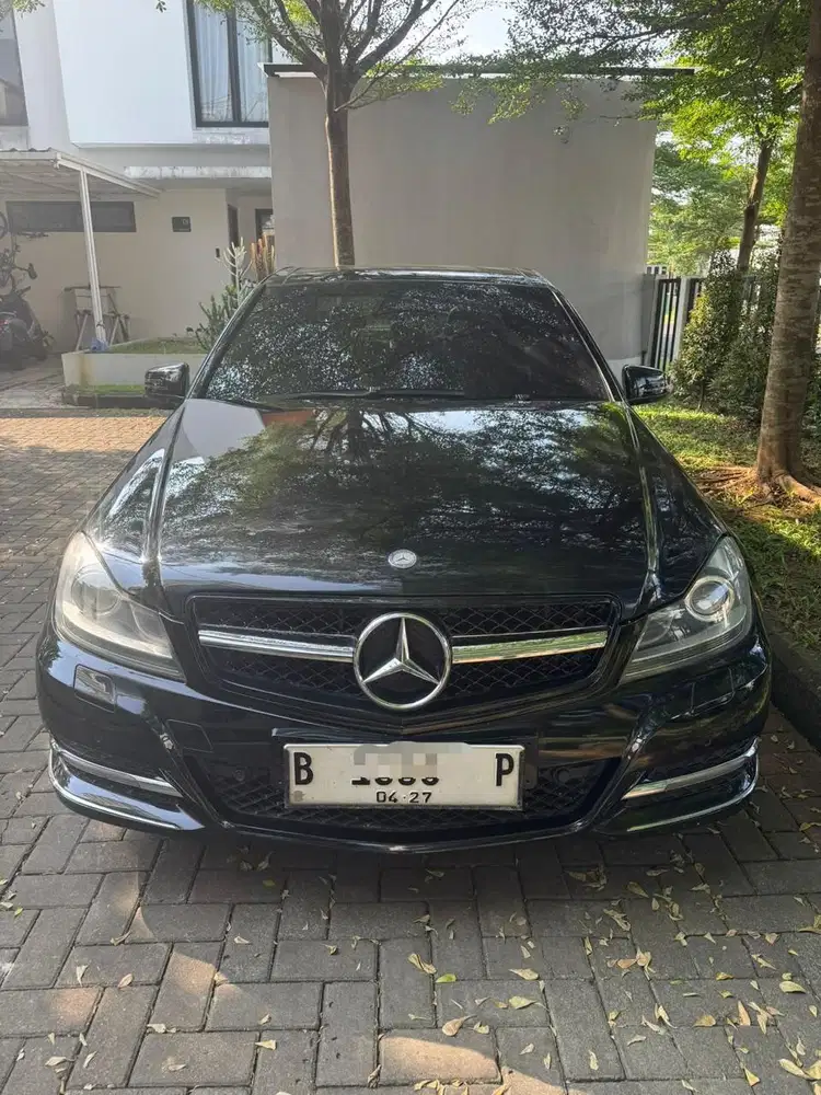 Mercedes-Benz C300 2012 AT