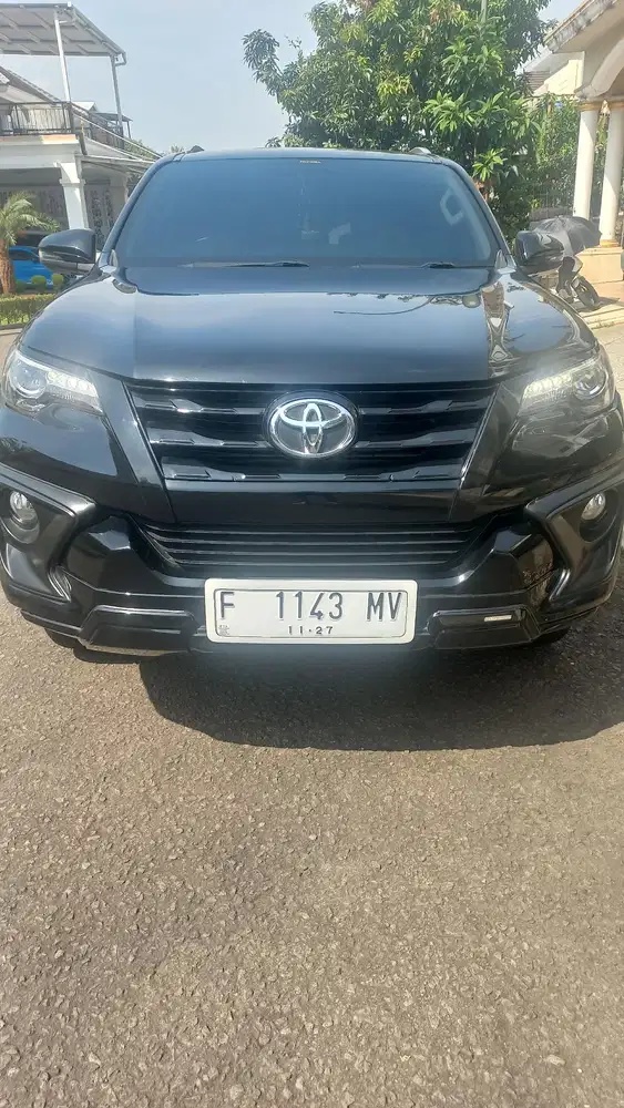 Toyota Fortuner VRZ 2017 low KM