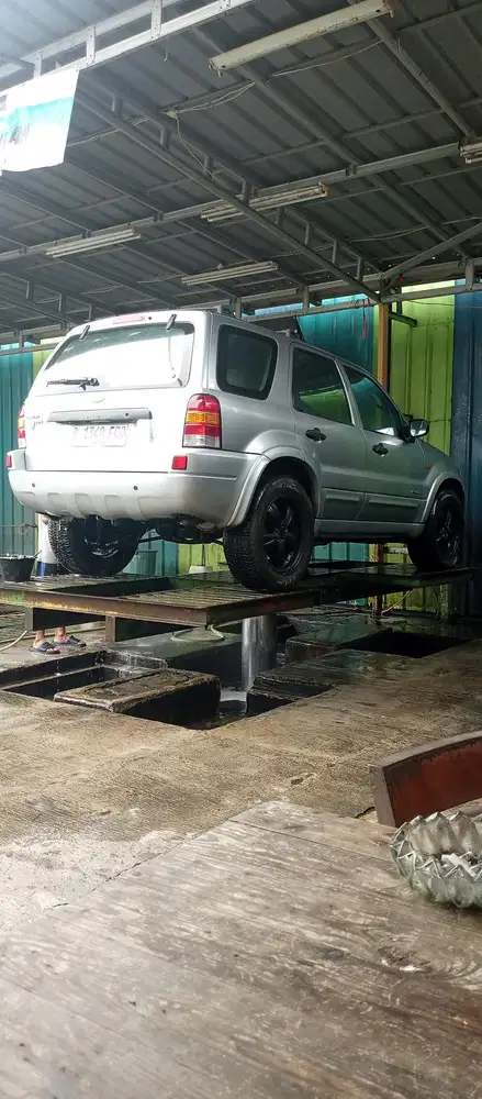 Ford Escape 2005 XLT 2.3 AT