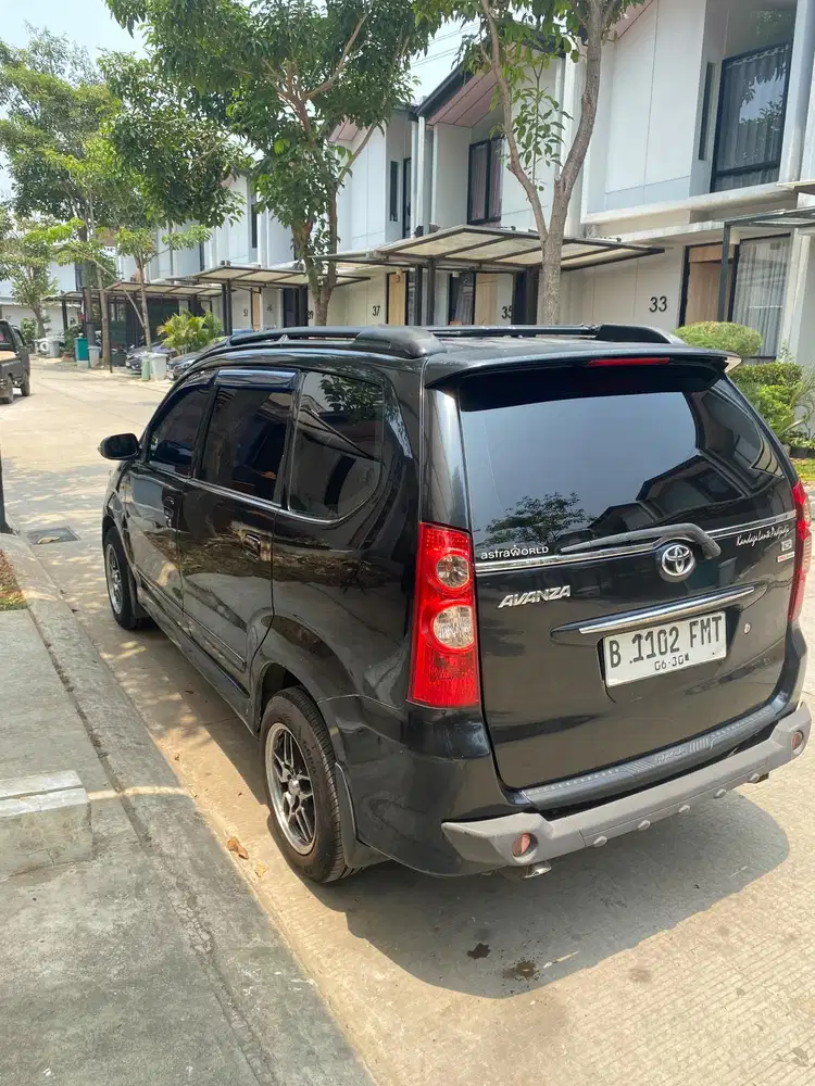 Toyota Avanza G Matic 2010 Hitam - Pajak Hidup, Kaleng 2030!